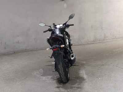 Yamaha MT-25
