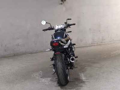 Kawasaki Z900RS 2021