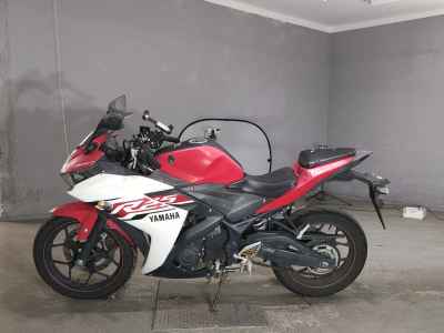Yamaha YZF-R25