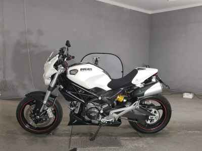 Ducati Monster 696+ 2010