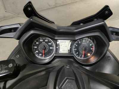 Yamaha XMAX 250
