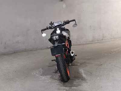 KTM 390 Duke 2022