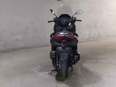 Yamaha XMAX 250