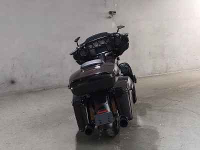 Harley-Davidson Street Glide FLHXSE1920 CVO 2018