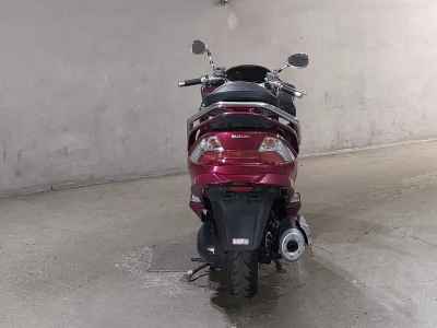 Suzuki Skywave 250SS