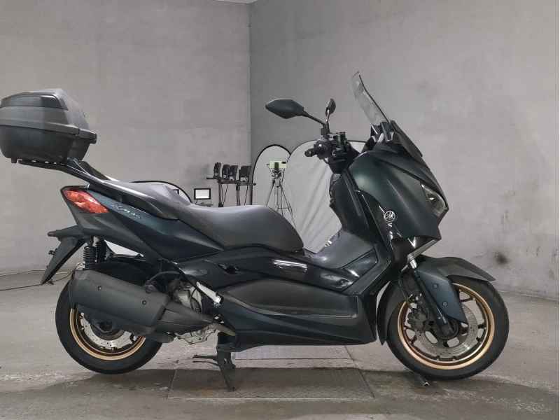 Yamaha XMAX 250