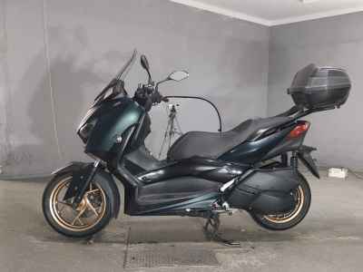 Yamaha XMAX 250