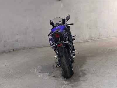 Yamaha YZF-R7 2025