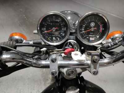 Yamaha SR400 2016