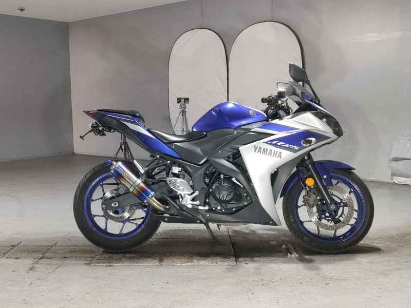 Yamaha YZF-R25 2015