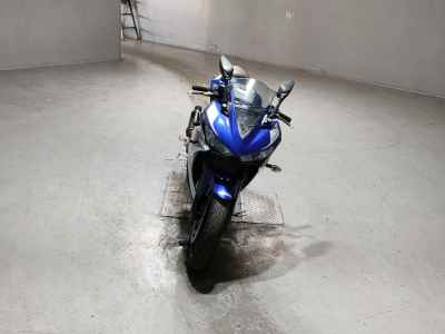 Yamaha YZF-R25 2015