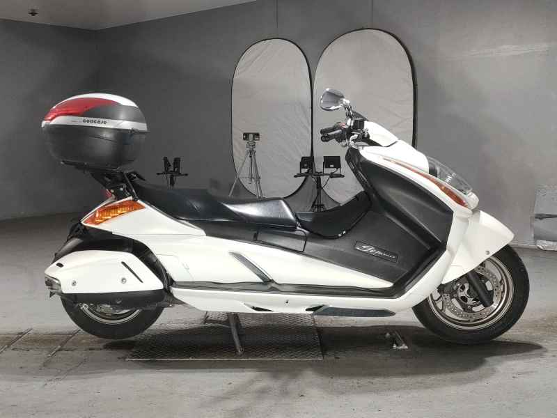 Suzuki Gemma 250 2015