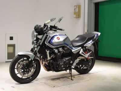 Honda CB1300SF 2023
