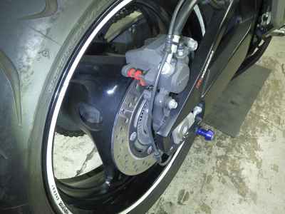 Suzuki GSR400 2012