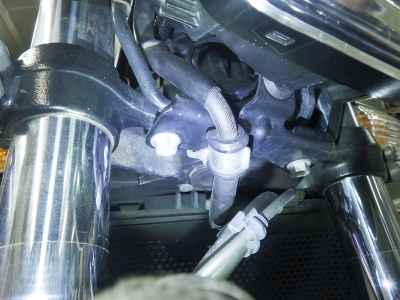 Suzuki GSR400 2012