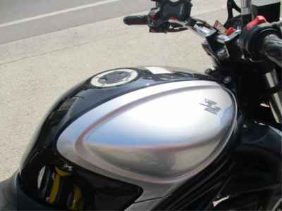 Suzuki Gladius SFV400 2012