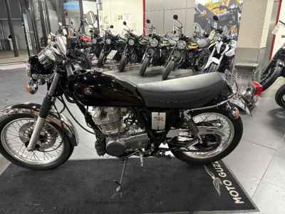 Yamaha SR400 2019