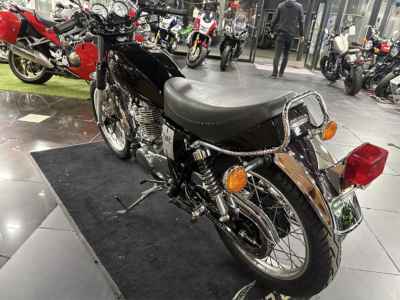 Yamaha SR400 2019