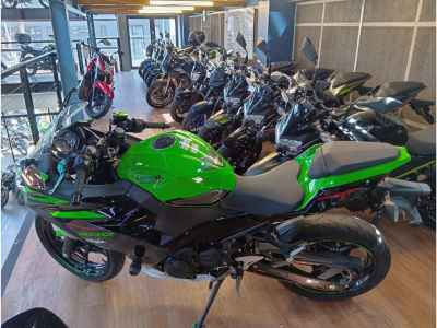 Kawasaki Ninja 400 KRT Edition 2020