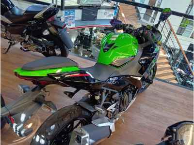 Kawasaki Ninja 400 KRT Edition 2020