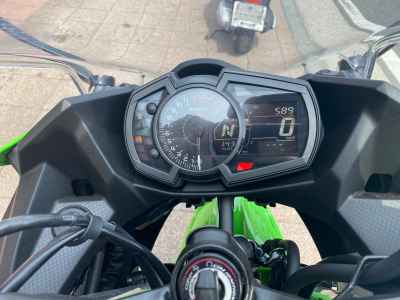Kawasaki Ninja 400 KRT Edition 2024
