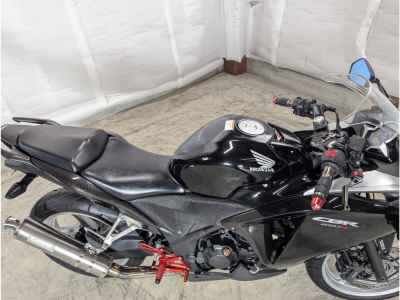 Honda CBR250R 2011