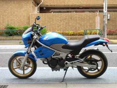 Honda VTR250 2011