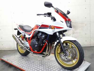 Honda CB400 Super Boldor 2011