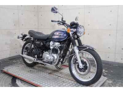 Kawasaki W800 2023