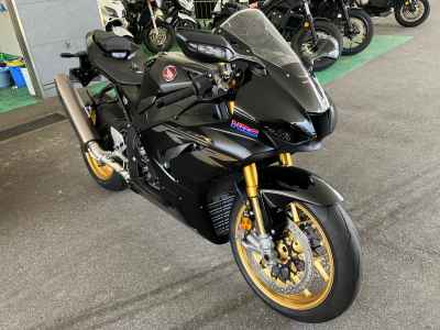 Honda CBR1000RR-R FB SP 2025