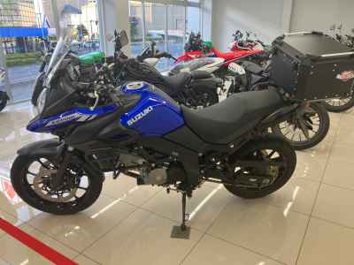 Suzuki V-Strom 650 2025