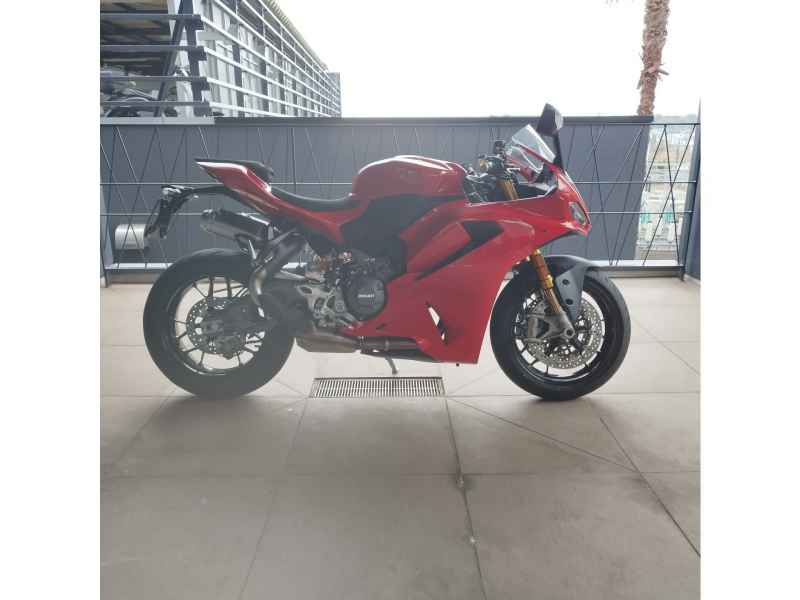 Ducati Panigale V2 2025