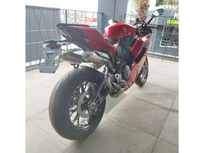 Ducati Panigale V2 2025