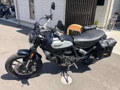 Ducati Scrambler Icon 2021