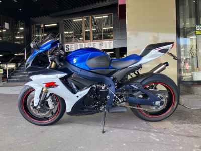 Suzuki GSX-R750 2012