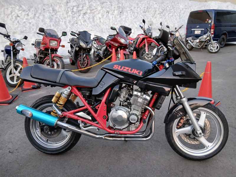 Suzuki GSX250S Katana