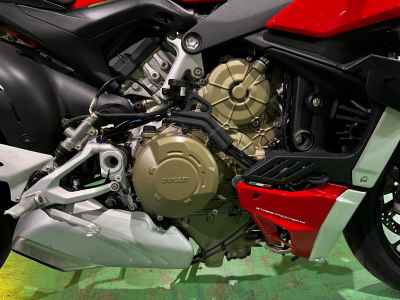 Ducati Streetfighter V4 2020