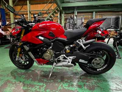 Ducati Streetfighter V4S 2021