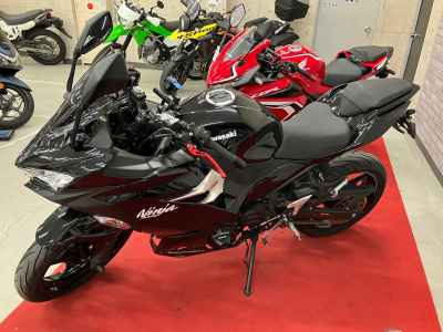 Kawasaki Ninja 400 2021