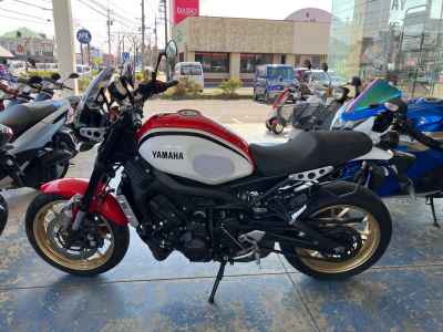 Yamaha XSR900 2021