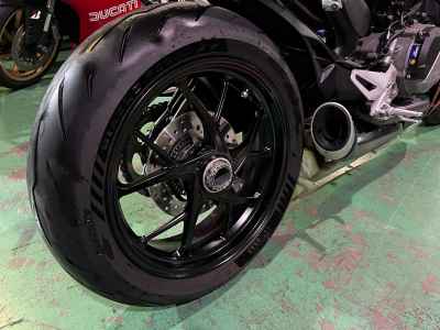 Ducati Streetfighter V2 2023