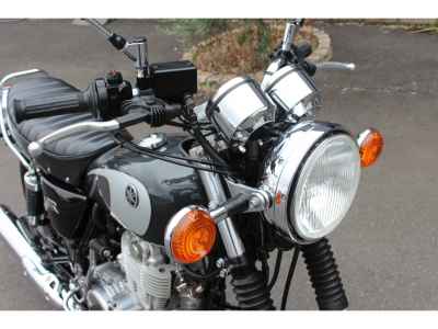Yamaha SR400 2022