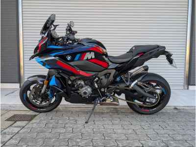 BMW M1000XR 2025