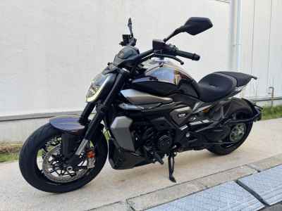Ducati XDiavel V4 2025