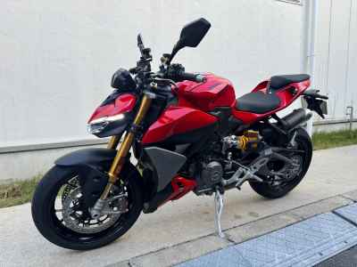 Ducati Streetfighter V2S 2025