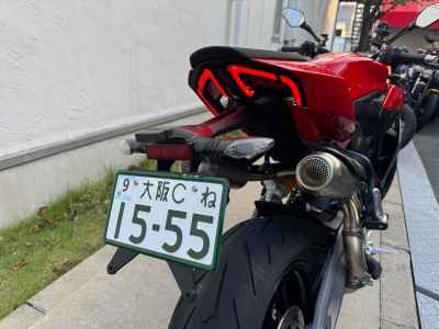 Ducati Streetfighter V2S 2025