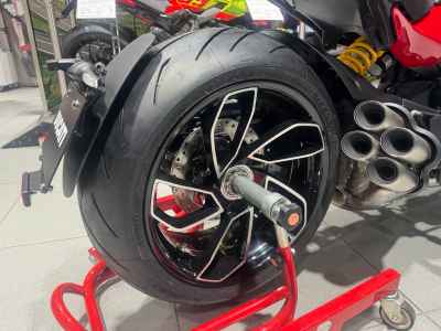 Ducati Diavel V4 2026