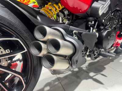 Ducati Diavel V4 2026