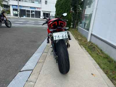 Ducati Panigale V2S 2025