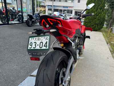 Ducati Streetfighter V4S 2025